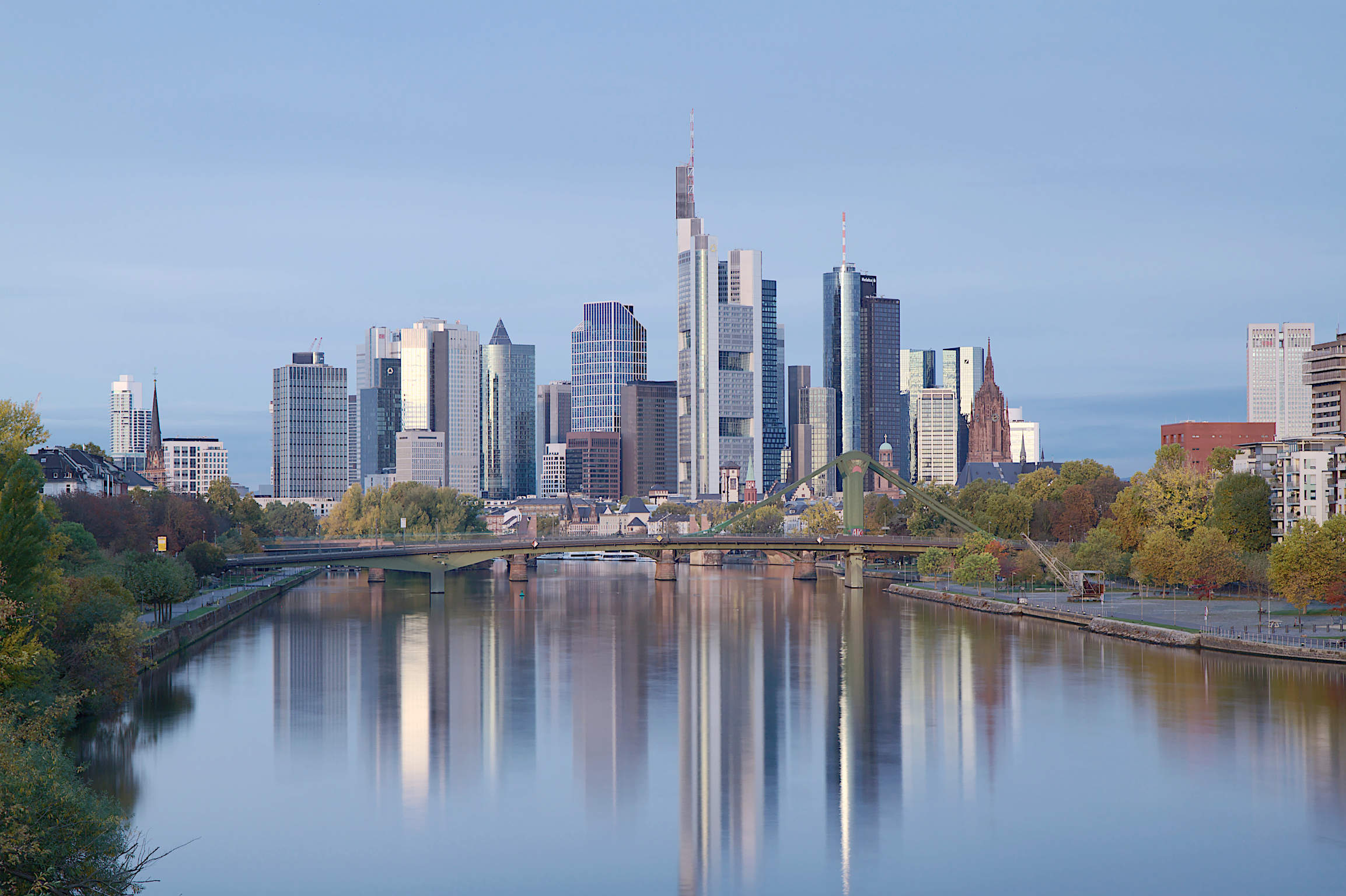 Titelbild Hausmeister Müller: Frankfurt, Skyline